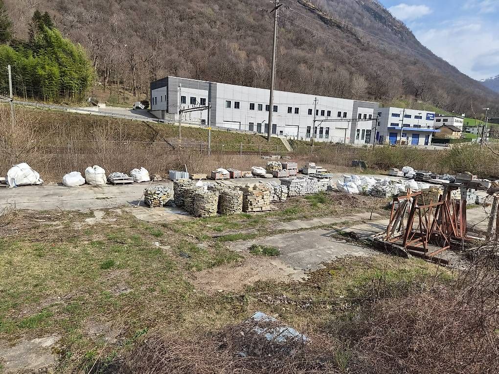 Tutte le macchine: Sassi da Muro – Usato da Rivera venduto da GenerelliSA
