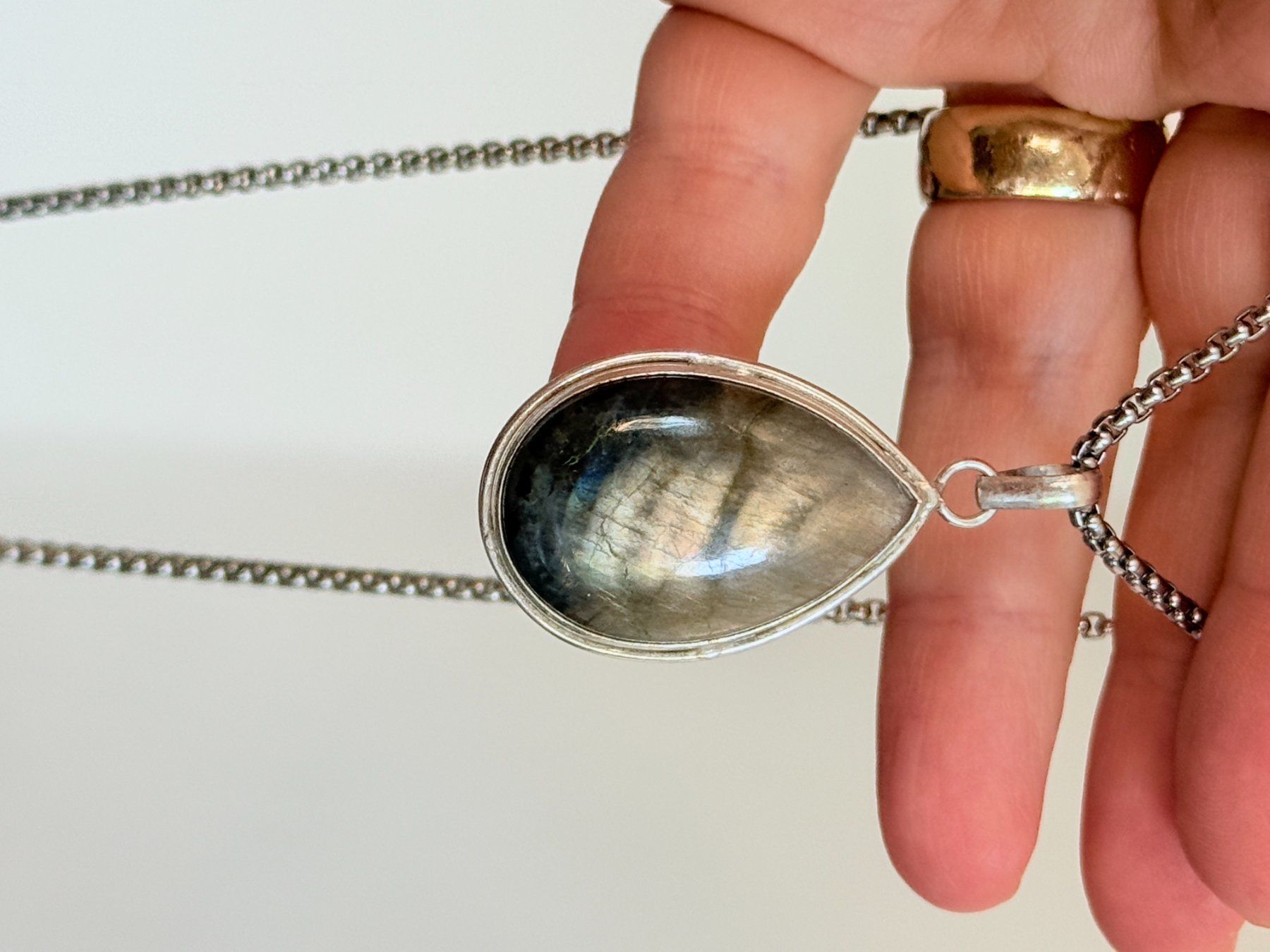 Catenine: Collier labradorite, élégant et tendance ✨ – Nuovo e nell'imballaggio originale da Genève venduto da AWWA 2