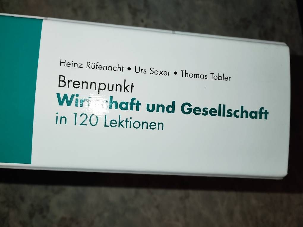 Bücher: Brennpunkt, Wirtschaft und Gesellschaft  – Gebraucht aus Flawil von mbo_759j 2