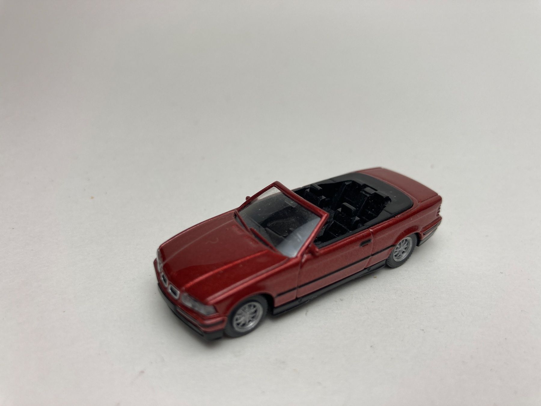 Wiking Modellini d'auto: BMW 328 i Cabriolet braunrot metallic – Usato da Elm venduto da Wikmtz