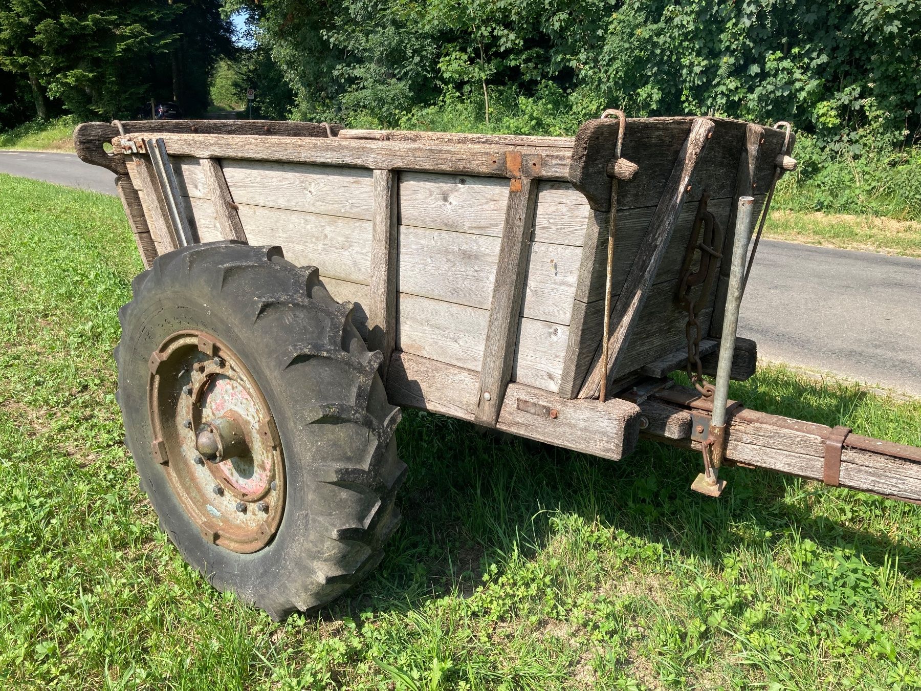 Hürlimann Traktoren: Hürlimann Traktor mit Anhänger – Gebraucht aus Lommiswil von Hosi88 9