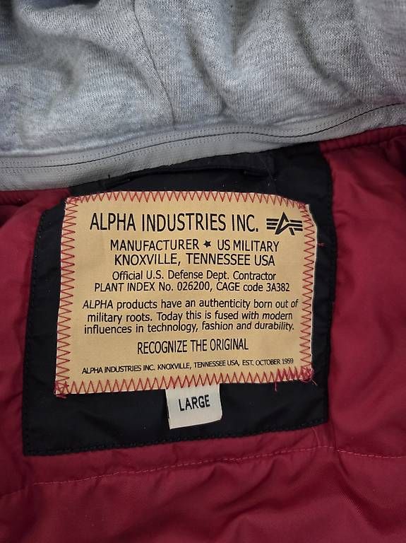 Giacche: Alpha Industries MA-1 D-Tec Bomberjacke. – Nuovo e nell'imballaggio originale da Selzach venduto da Cosma4 2