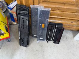 Konkurs-Liquidation: 24 Stk Nummernrahmen, Autonummernhalter