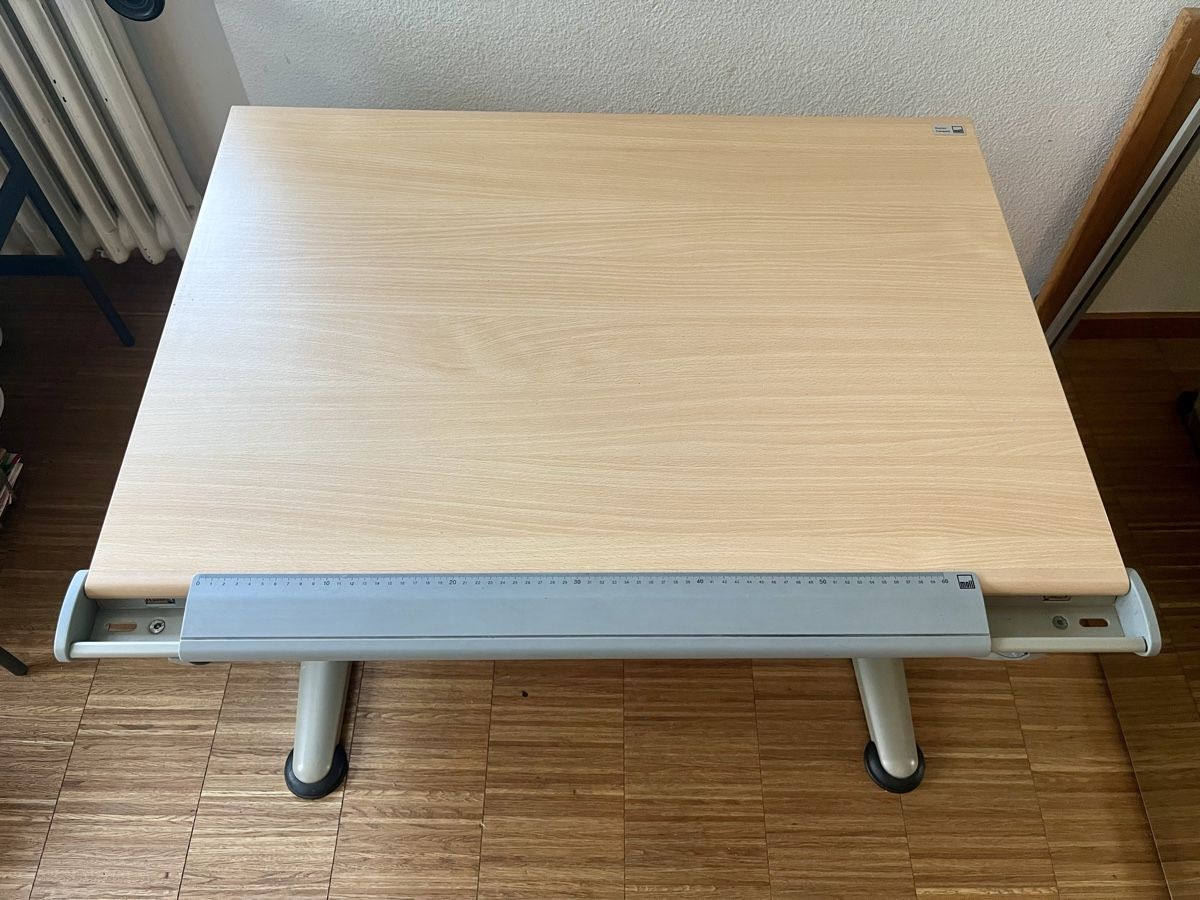 Moll Schreibtische: Moll Compact Schreibtisch /-pult – Gebraucht aus Basel von royal-boys