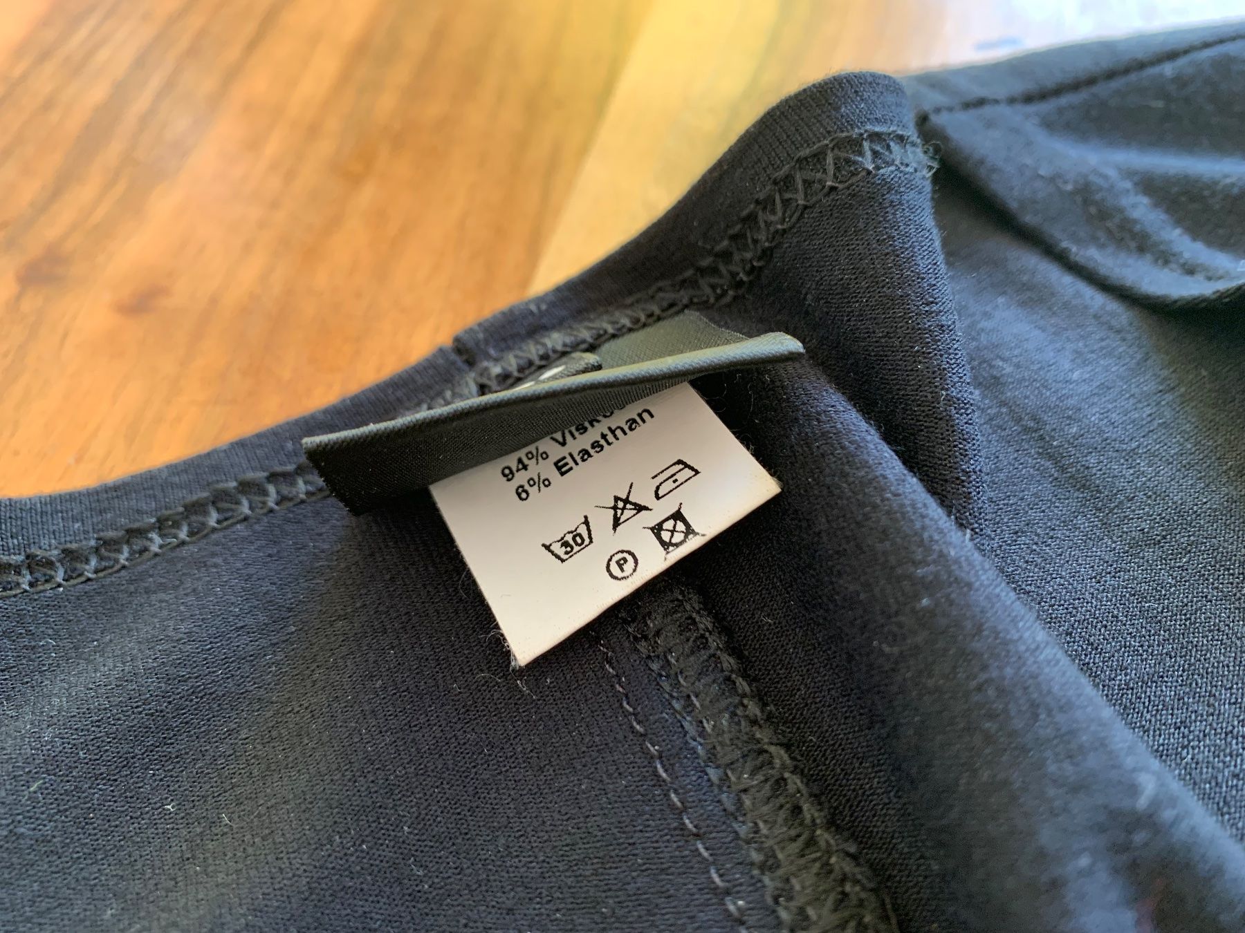 Vestiti: Evakyburz Kleid Schweizer Label Gr. 36 Schwarz NWT – Usato da Meiringen venduto da snahhanssnah 2