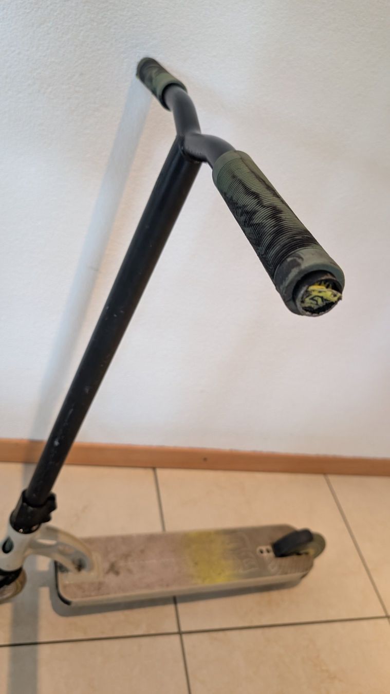 Veicoli per bambini: Trottinette freestyle marque GMP – Usato da Villars-sur-Glâne venduto da waltherf 1