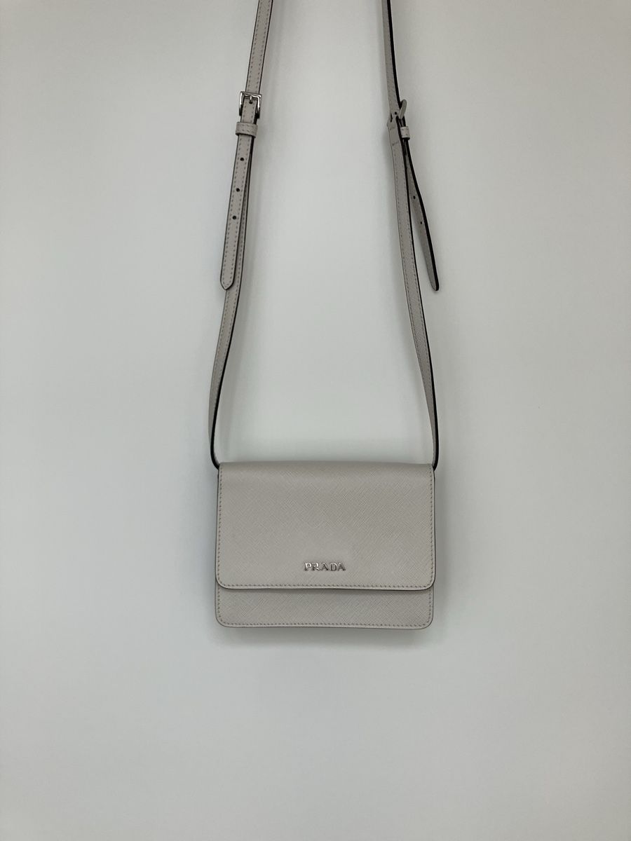 Prada Taschen für Damen: Prada Tasche – Gebraucht aus Zürich von pac_qxb7