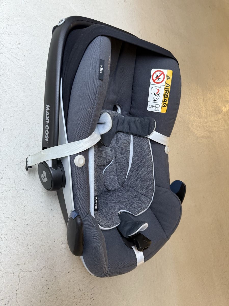 Maxi-Cosi Seggiolini per auto: Maxi Cosi I size – Usato da Muri AG venduto da danchizz 4