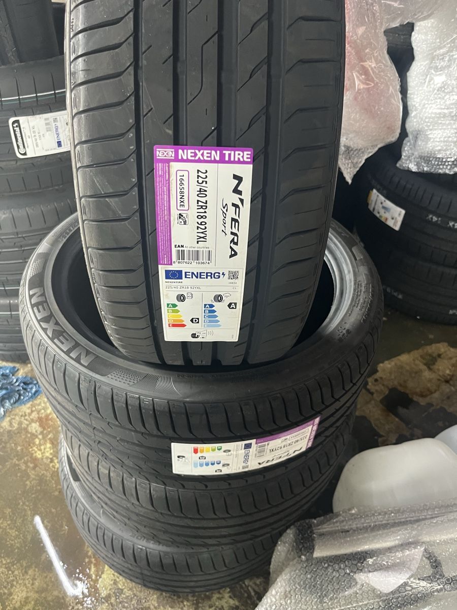 Pneumatici & Ruote complete: 225/40/18 mit Montage AB 360.- – Nuovo e nell'imballaggio originale da Möriken AG venduto da duv_c6rr