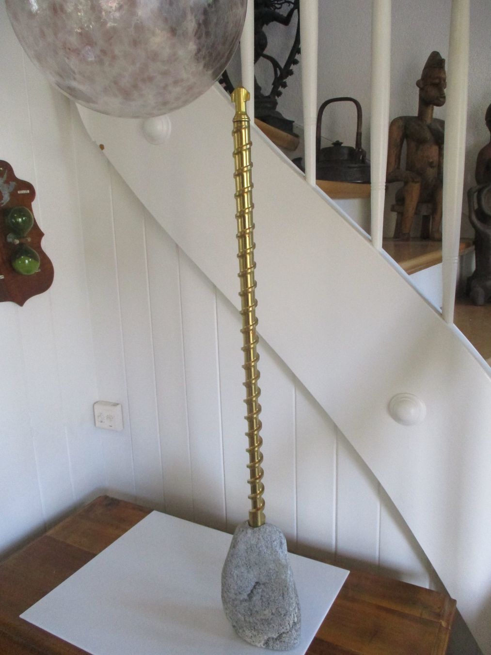 Sculptures & Statues: Stein mit goldenem Bohrstab - Kunst-Objekt – D'occasion à Windisch par Autogrammo 1