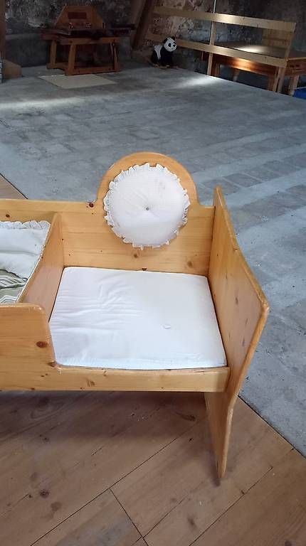 Lits: Berceau basculant artisanal  – D'occasion à Lignières par alm_sms9 2