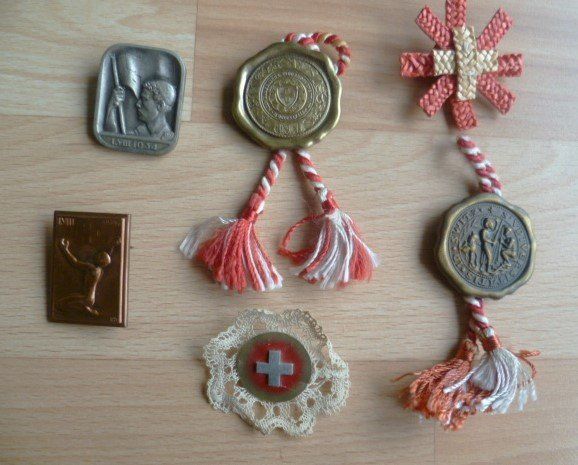 Broschen & Nadeln: 1. August Nationalfeiertags - Abzeichen – Gebraucht aus Effretikon von Heimstudio