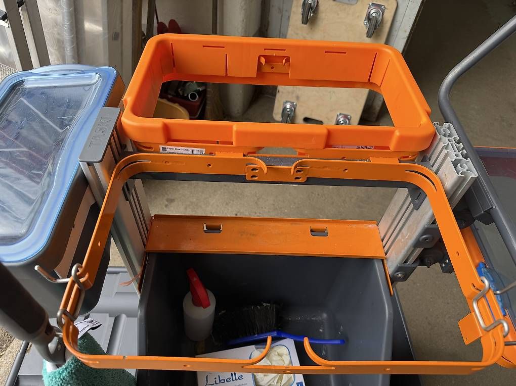 Pulizia & Igiene: Taski Reinigungswagen mit Bremsen – Usato da Necker venduto da liq24 2