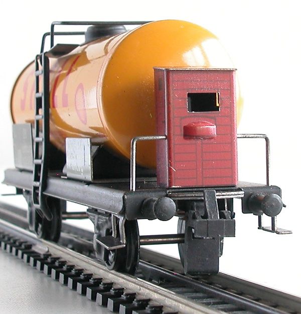 Trix Modellini di ferrovie: Trix Express Kesselwagen SHELL der DB Spur H0 – Usato da Oberwil BL venduto da Klang 2
