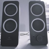 Logitech Lautsprecherboxen 2.0 guter Zustand!
