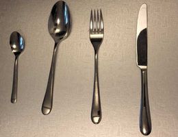 WMF Besteck-Set 48-teilig – nur kurz gebraucht, top Zustand!