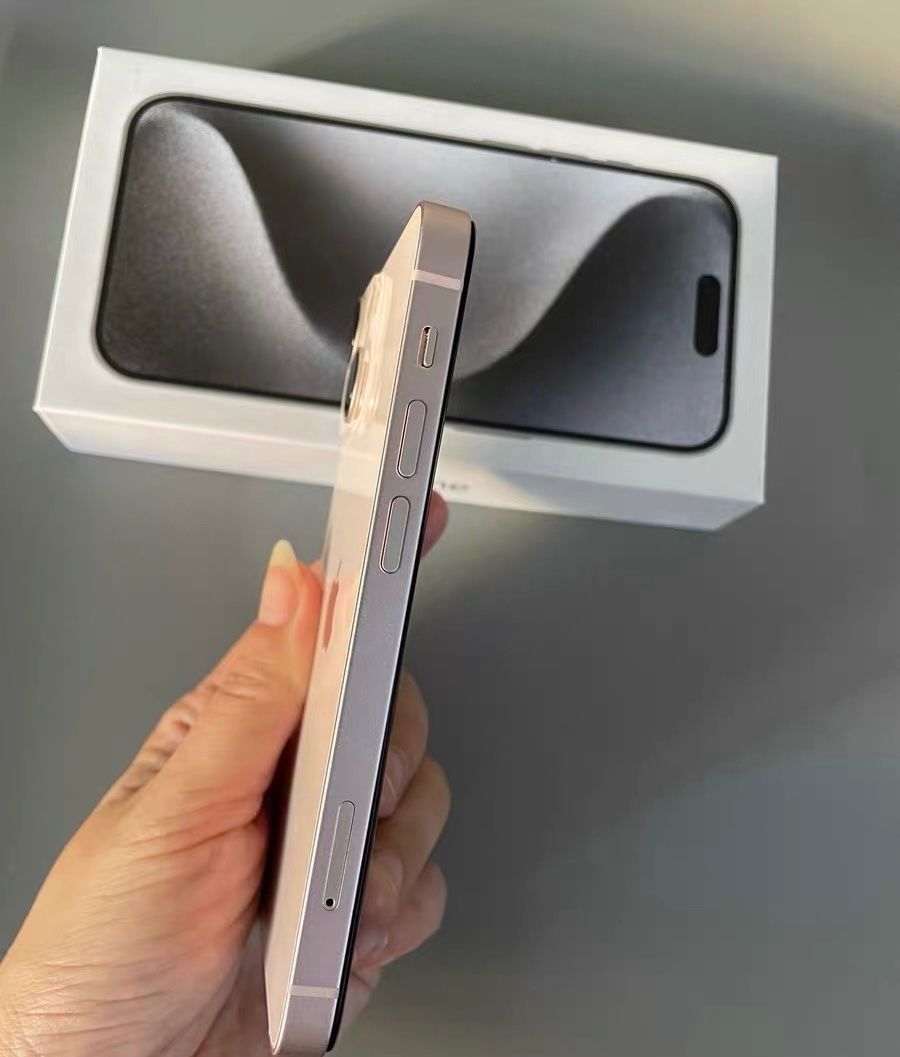 Apple Portables: iPhone 13 mini 128 GB – Neuf (Voir description) à Yverdon-les-Bains par con_5qmg 1