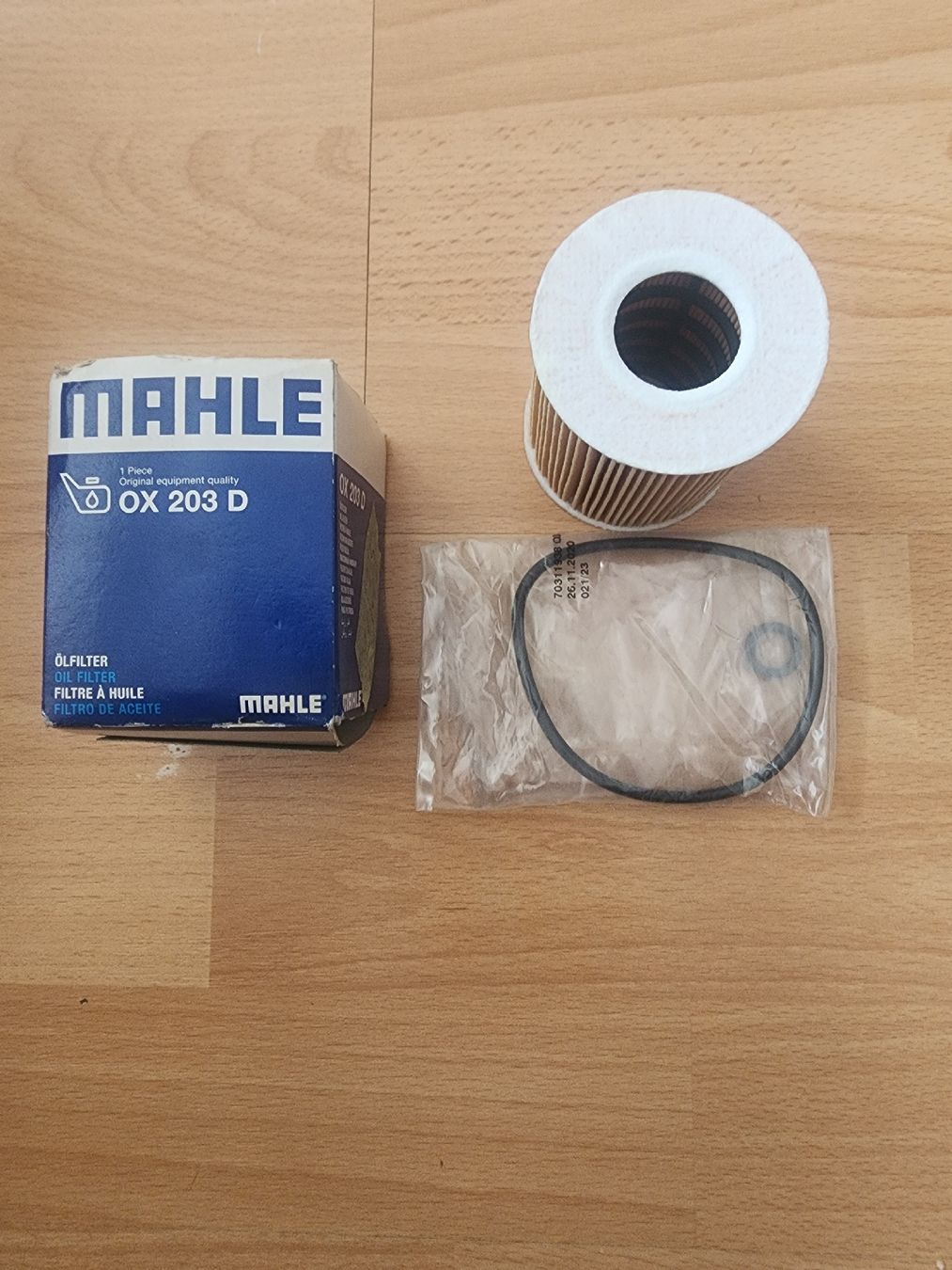 Tutti pezzi di ricambio auto: MAHLE Ölfilter BMW X3 3.0 D E83 – Nuovo (secondo la descrizione) da Domat Ems venduto da Ot5110 1
