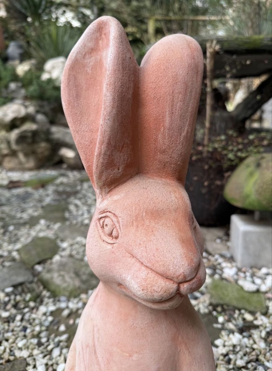 Figuren: Gartenhase aus Terracotta – Gebraucht aus Pfäffikon ZH von lenaviktoria 1