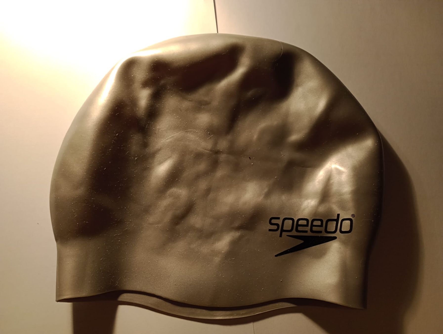 Piscine: Badekappe Speedo silbern – Usato da Wädenswil venduto da Mirm1.0 1