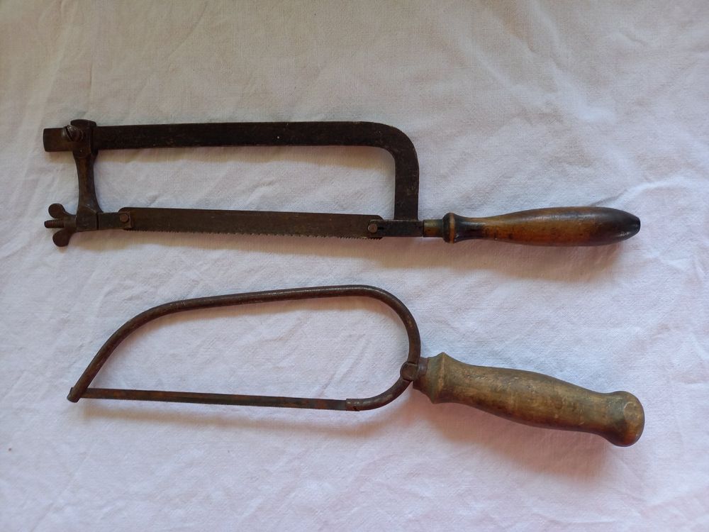 Scie à Main Ancienne Pour ébranchage Et Décoration - Outil Vintage