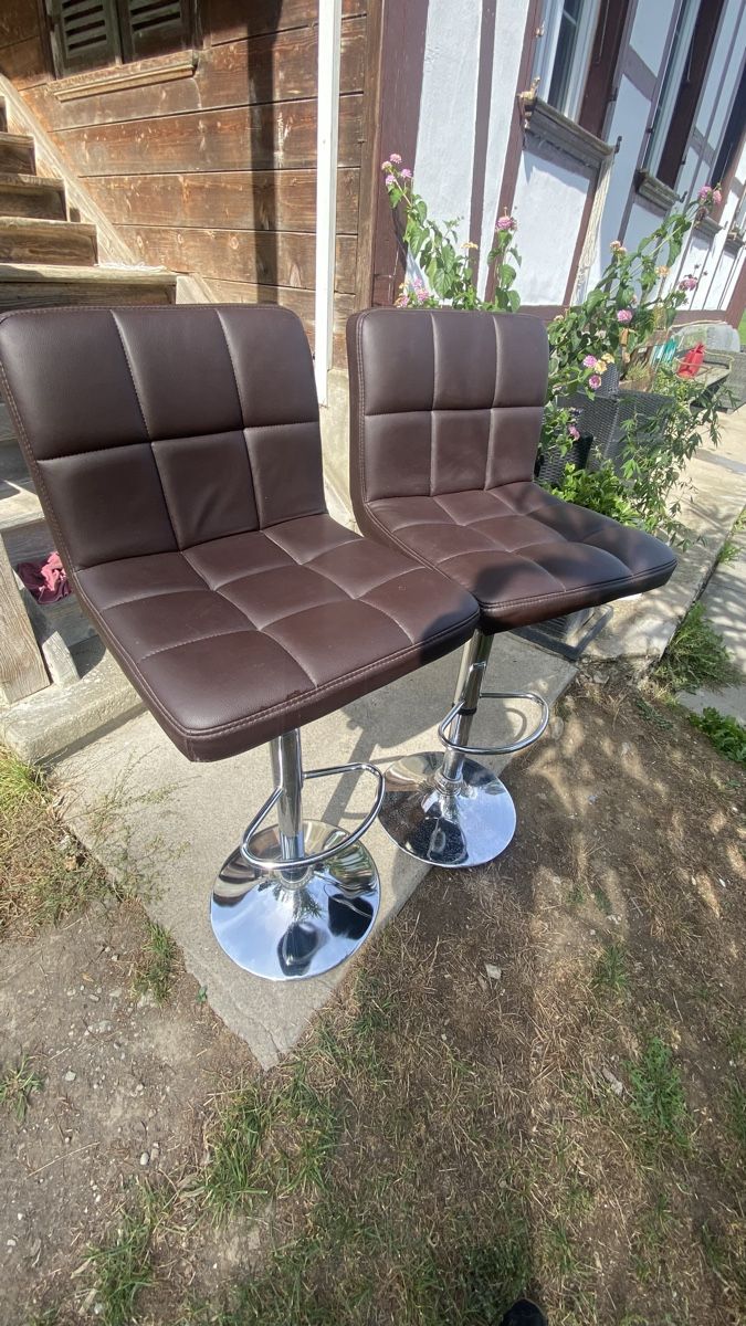 Hocker: Barhocker kunstleder – Gebraucht aus Steffisburg von and_88fp 2