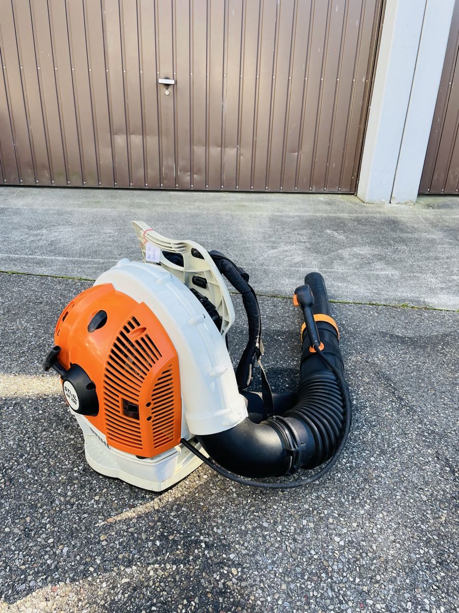 Stihl Soffiatori & Aspiratori per foglie: Laubbläser Stihl BR 700 professionell – Usato da Würenlos venduto da Shop_Shop 1