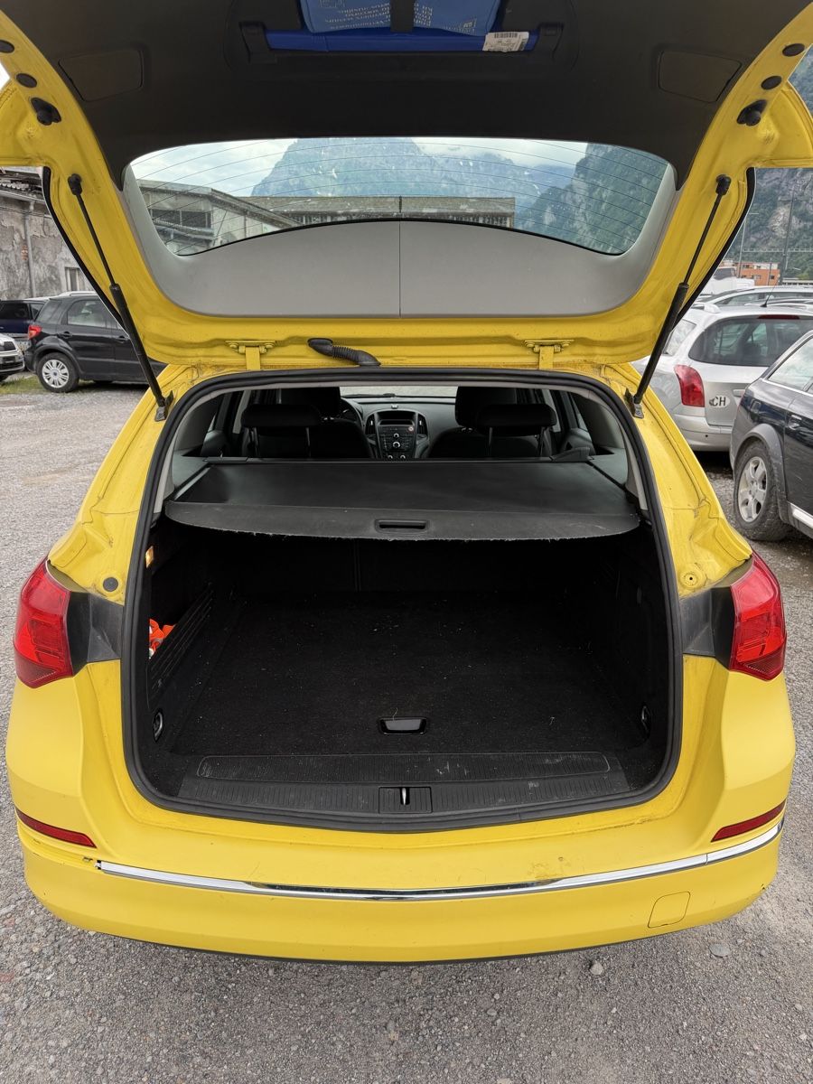 Opel Automobili: Opel Astra J 16 ST 2013 B5b – Usato da Mollis venduto da BSL10 4