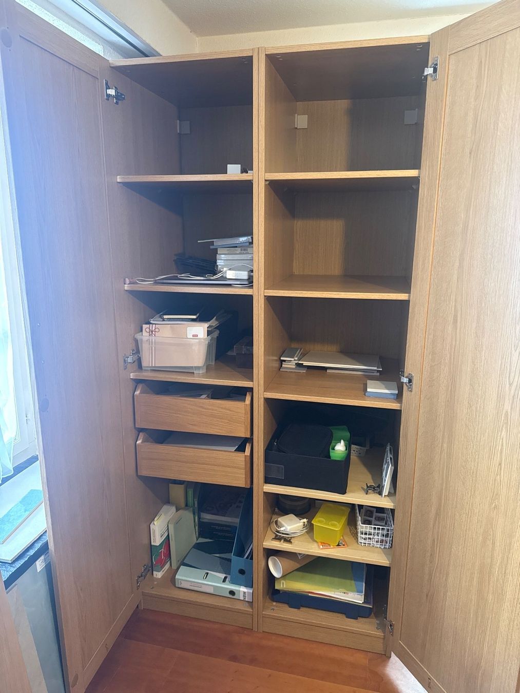 Ikea Armadi: IKEA PAX Kleider oder büroschrank Eichenoptik mit Schubladen – Usato da Thalwil venduto da vernasm 1