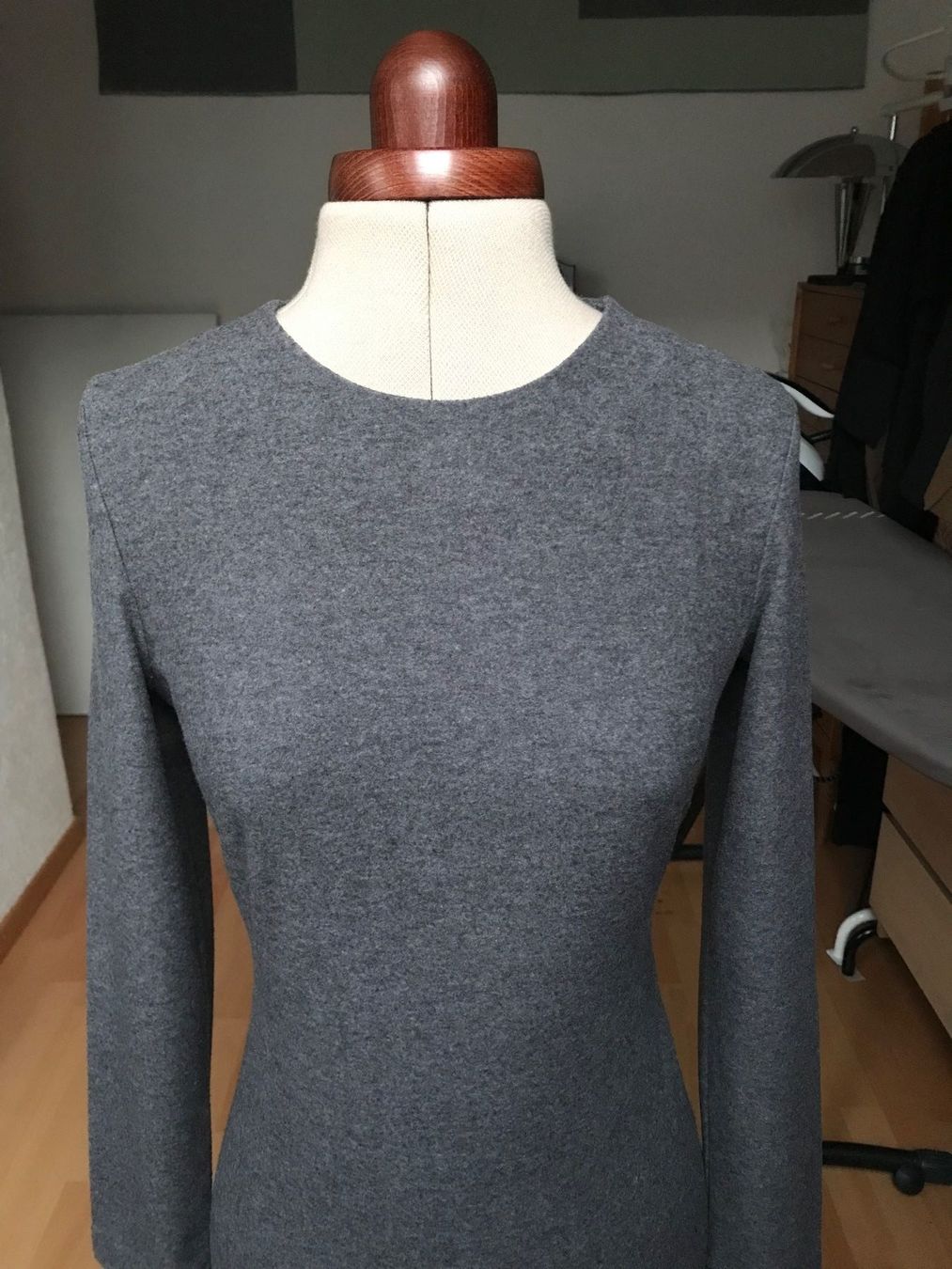 Mango Vestiti: Robe MANGO gris chiné taille S – Usato da Basel venduto da Maria-Alexa 1