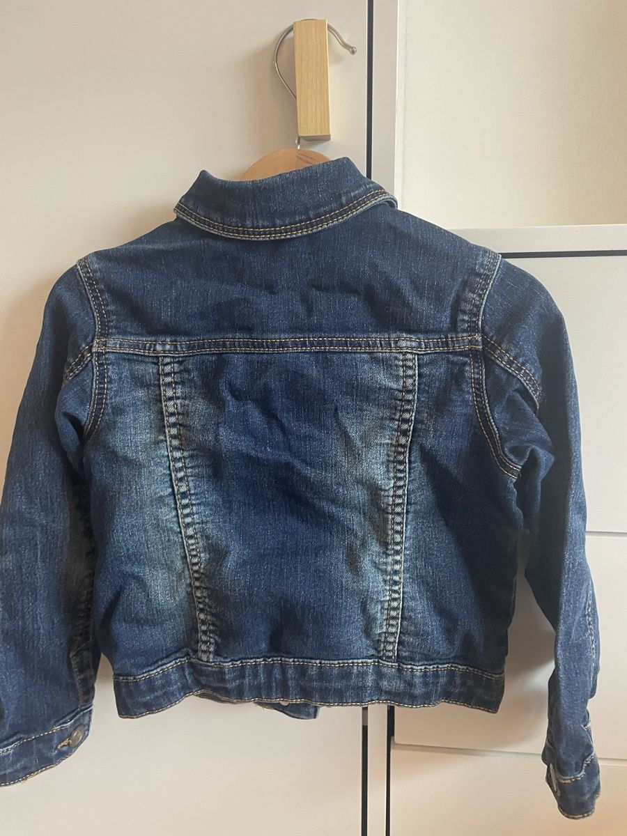 Jacken & Mäntel: Gr. 104 Jeansjacke – Gebraucht aus Wädenswil von flo8820 1
