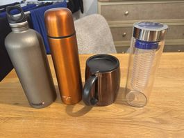 4 Trinkflaschen&Thermo Starbucks und Sigg