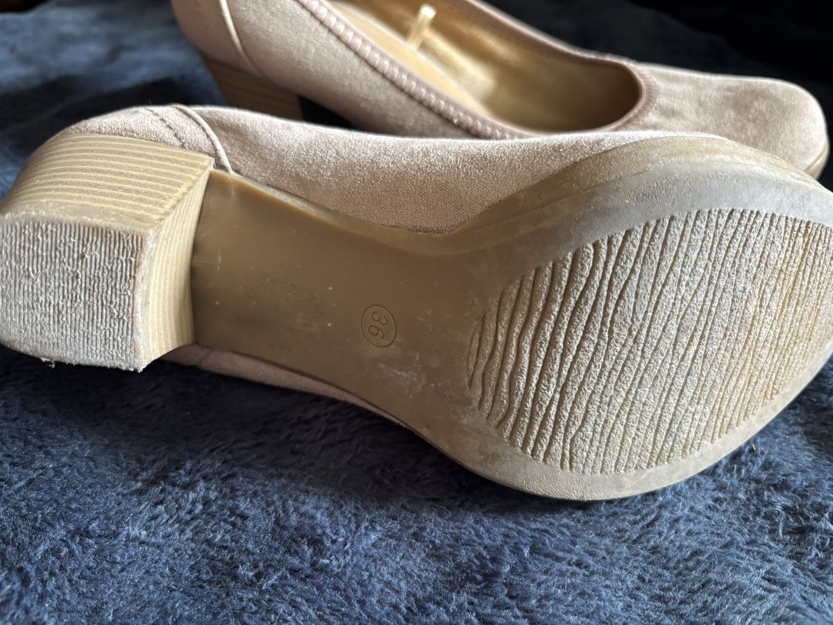 Damenschuhe: Pumps beige Grösse 36 – Gebraucht aus Langwies von SandraW87 2