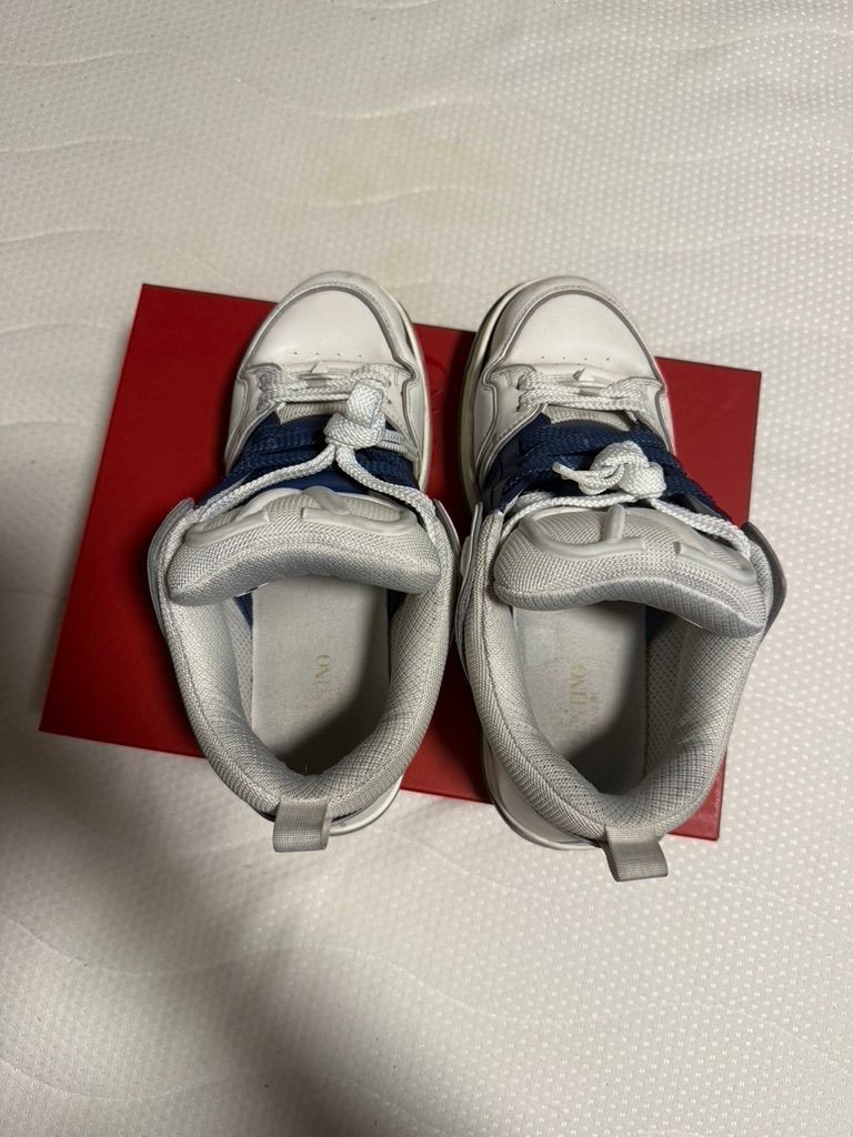 Valentino Herrenschuhe: VALENTINO Sneaker | Grösse 41, weiss/blau – Neu (gemäss Beschreibung) aus Küsnacht ZH von Wozdav 2