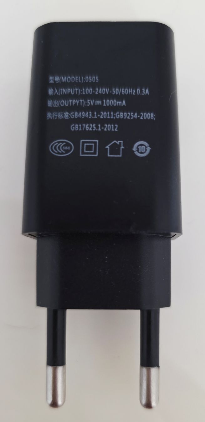 Accus & piles: USB Ladeadapter 220 volt neu – Neuf (Voir description) à wetzikon par Bestedienste 3