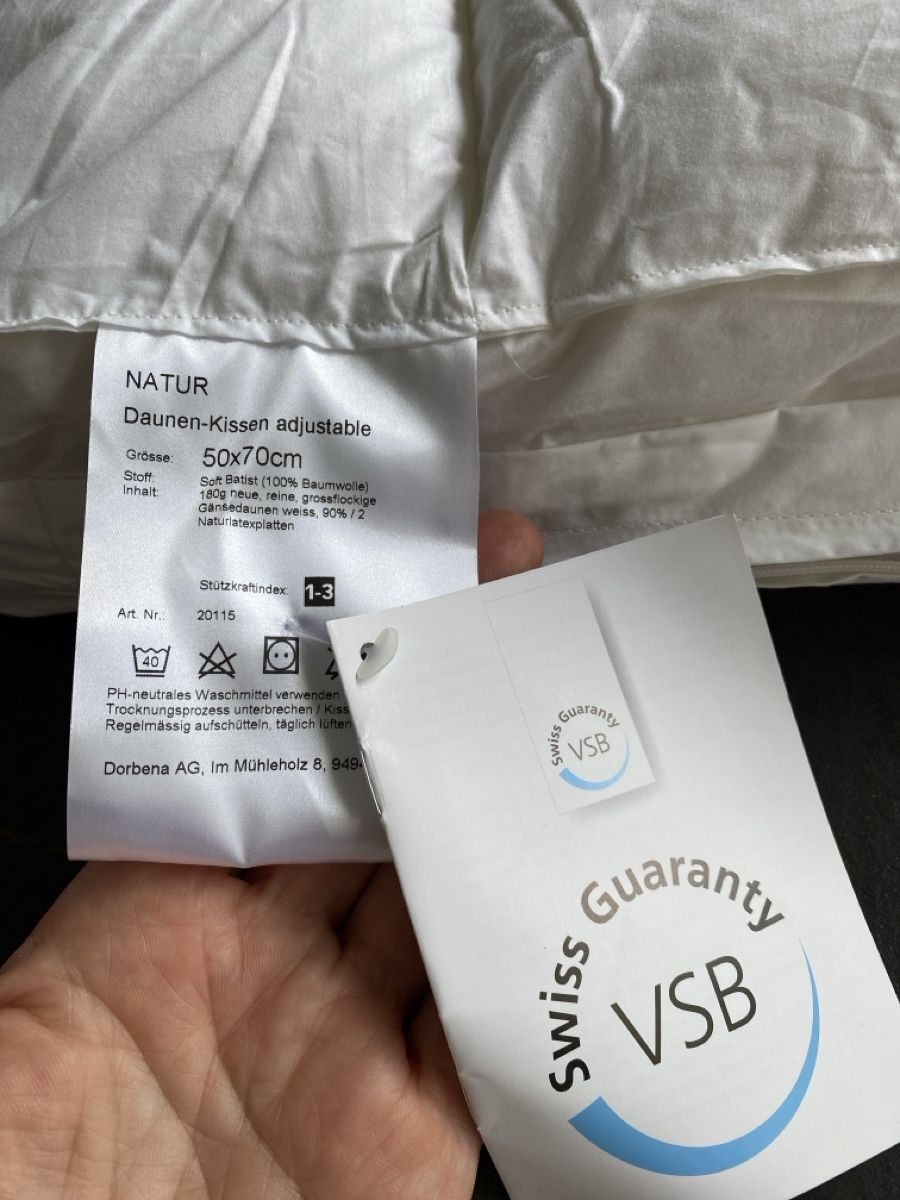 Kissen: Kopfkissen Coronilla von Dorbena – Neu und originalverpackt aus Lyss von Shantishiva 2