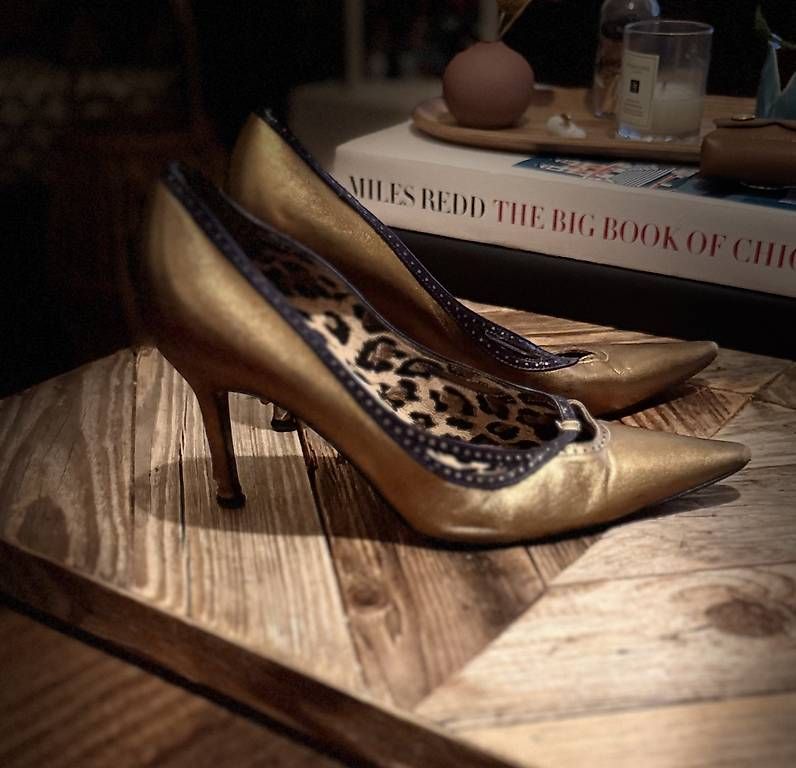 Scarpe da donna: Escarpins Dolce&Gabbana – Usato da Lausanne venduto da ang_ks77 1