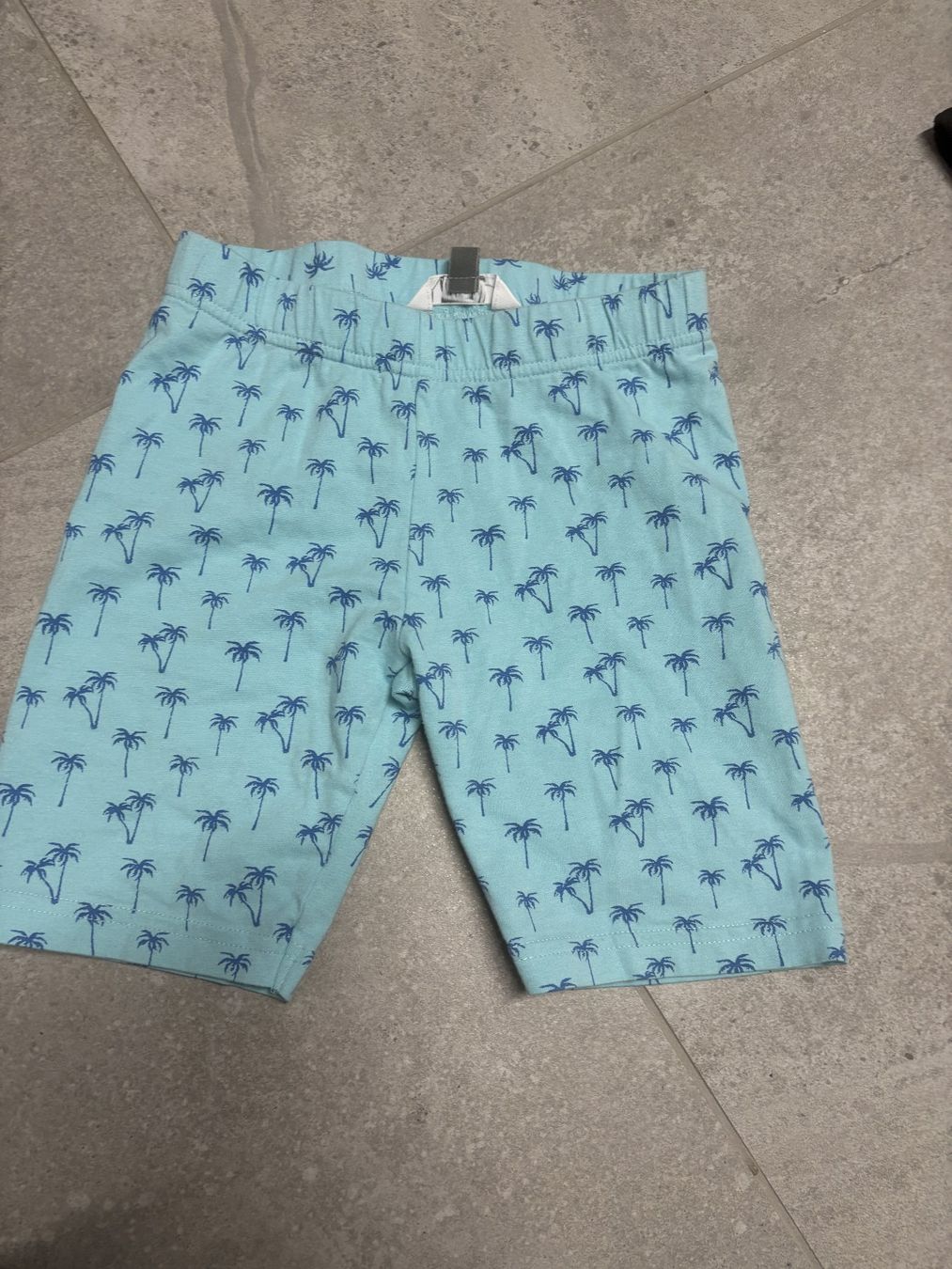Pantaloni: Short stretch leggings 128 – Usato da Salvenach venduto da gwenwywar