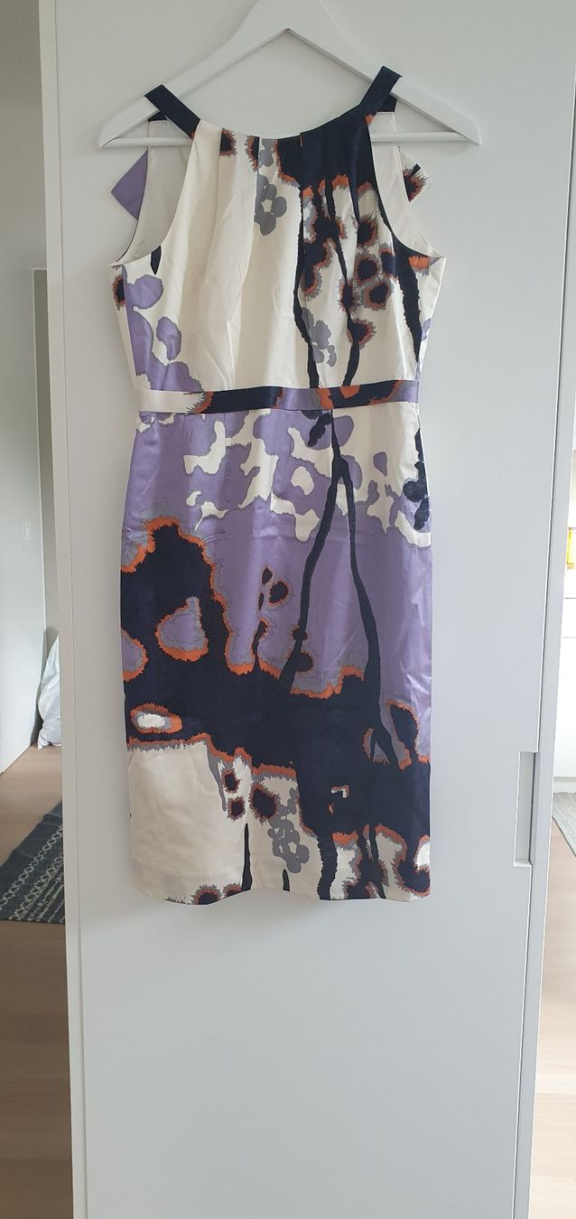 Vestiti: seiden Kleid – Nuovo (secondo la descrizione) da Steinmaur venduto da regenbogen052