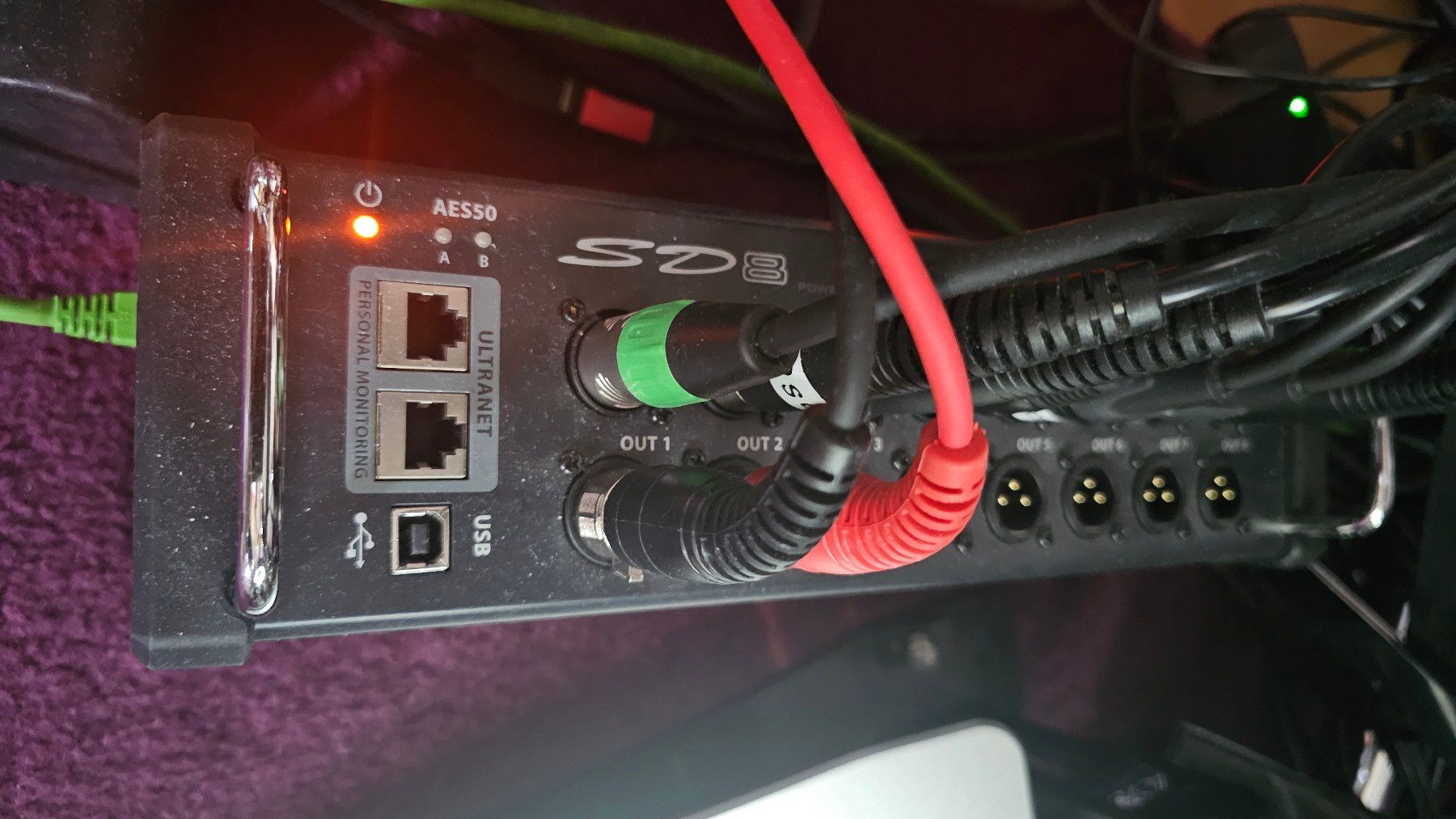 Behringer Autres accessoires: Behringer SD8 Ultranet Stage Box – D'occasion à Hildisrieden par AkioNu