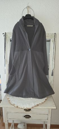 Mantel Manon Design Wolle grau Grösse 40/42 sehr gut