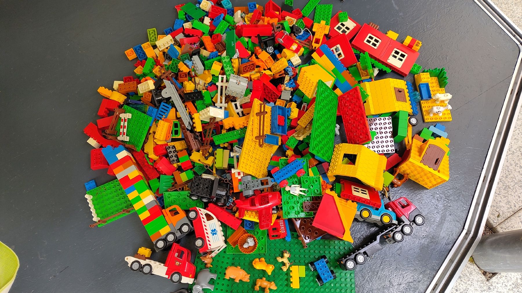 Lego Spielzeuge: Lego Duplo diverse Teile gemischt gebraucht – Gebraucht aus Malters von mavoma