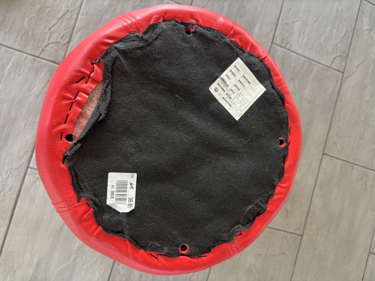 Sgabelli: Lot de 2 poufs rouge – Usato da nods venduto da Tozzifan 2