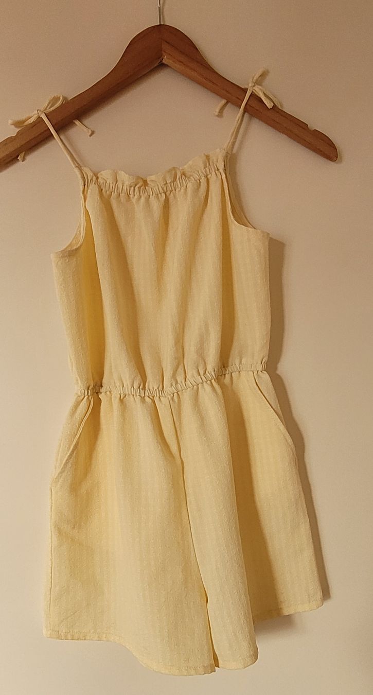 H&M Tute: Sommerlicher H&M Playsuit, Gr. 152, – Usato da Lenzburg venduto da lenzhall