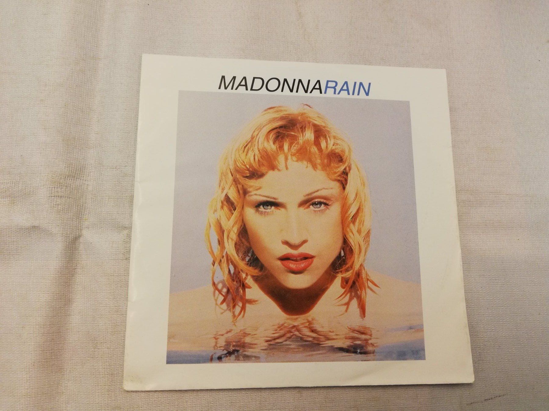 Schallplatten: MADONNA -  RAIN (SINGLES 7") – Gebraucht aus Bern von Vinylsound.ch