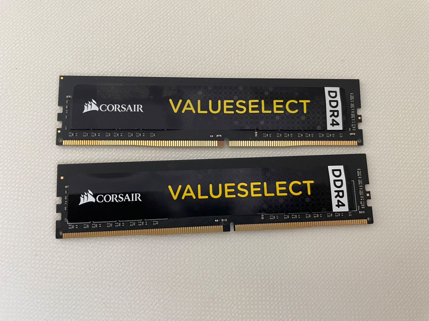 Corsair Memoria / RAM: Corsair valueselect DDR4 2:8 GB Ram – Usato da Dällikon venduto da buyandbehappy 1