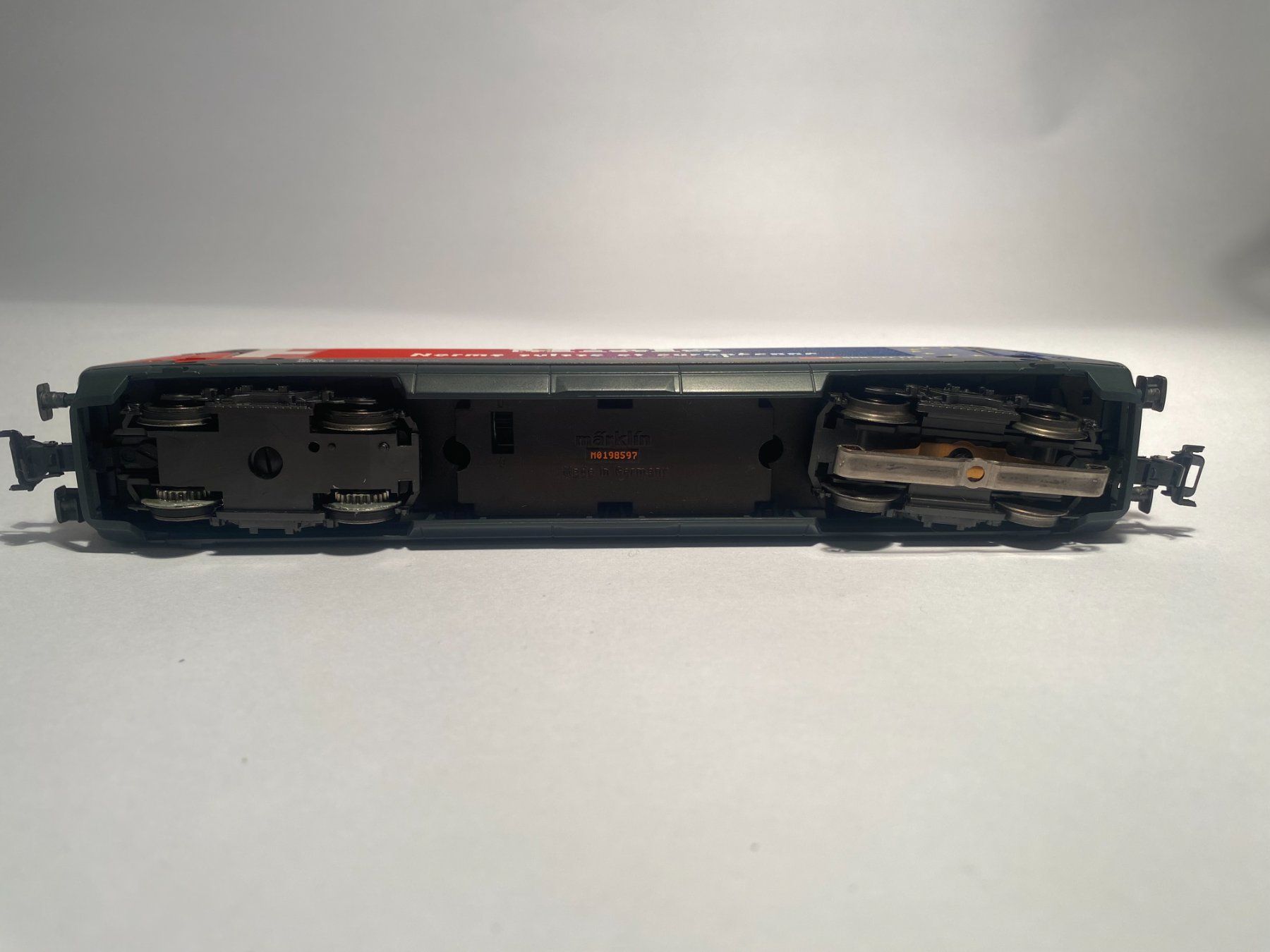 Märklin Modellini di ferrovie: Märklin E-Lok SBB RE460 MIELE, AC Delta – Usato da Buchrain venduto da Modellbahn11 7