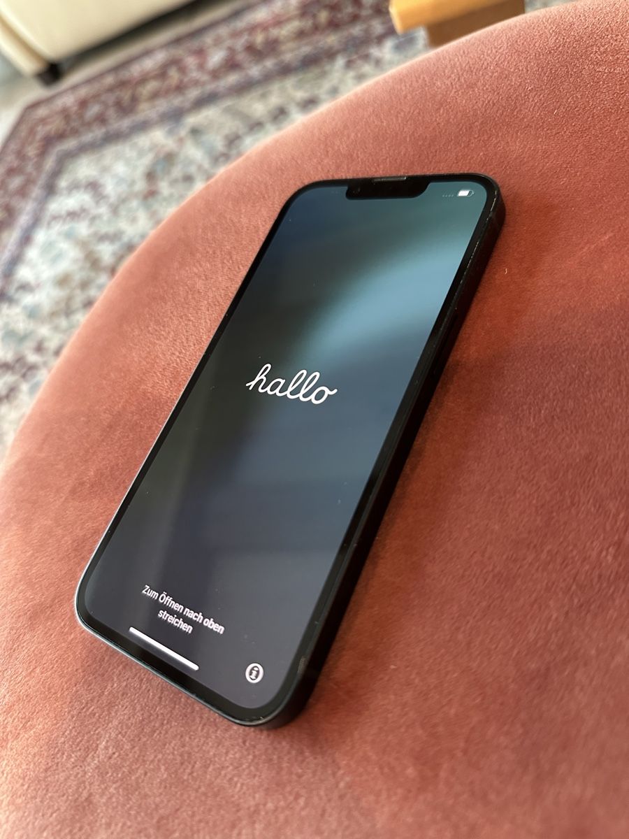Apple Handys / Smartphones: Iphone 13 256 GB midnight blue – Gebraucht aus Luzern von ariazalea 1