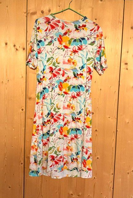 Vestiti: Sommerkleid neuwertig L – Nuovo (secondo la descrizione) da Lömmenschwil venduto da classico01 1