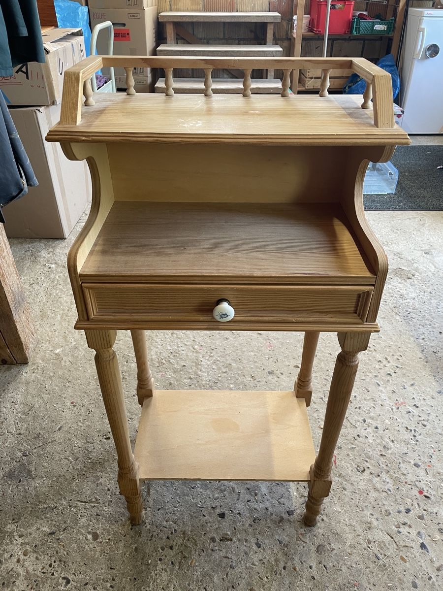 Commodes: Stehmöbel – D'occasion à Oberengstringen par krumpaszky